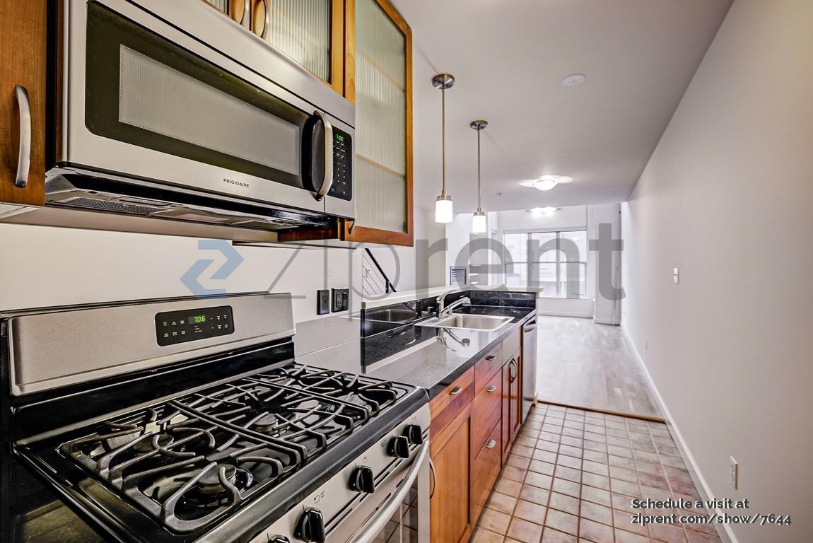 1720 Clay St #2 - Photo 5 of 13