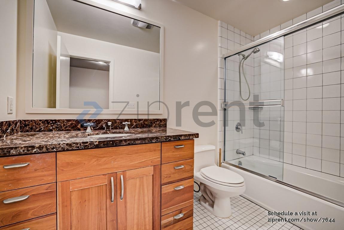 1720 Clay St #2 - Photo 6 of 13