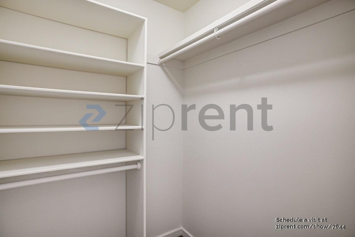 1720 Clay St #2 - Photo 7 of 13