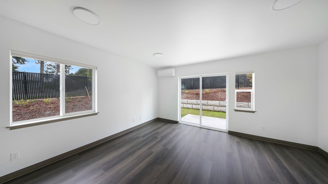 120 Ne 10th Ave #A4 - Photo 3 of 17