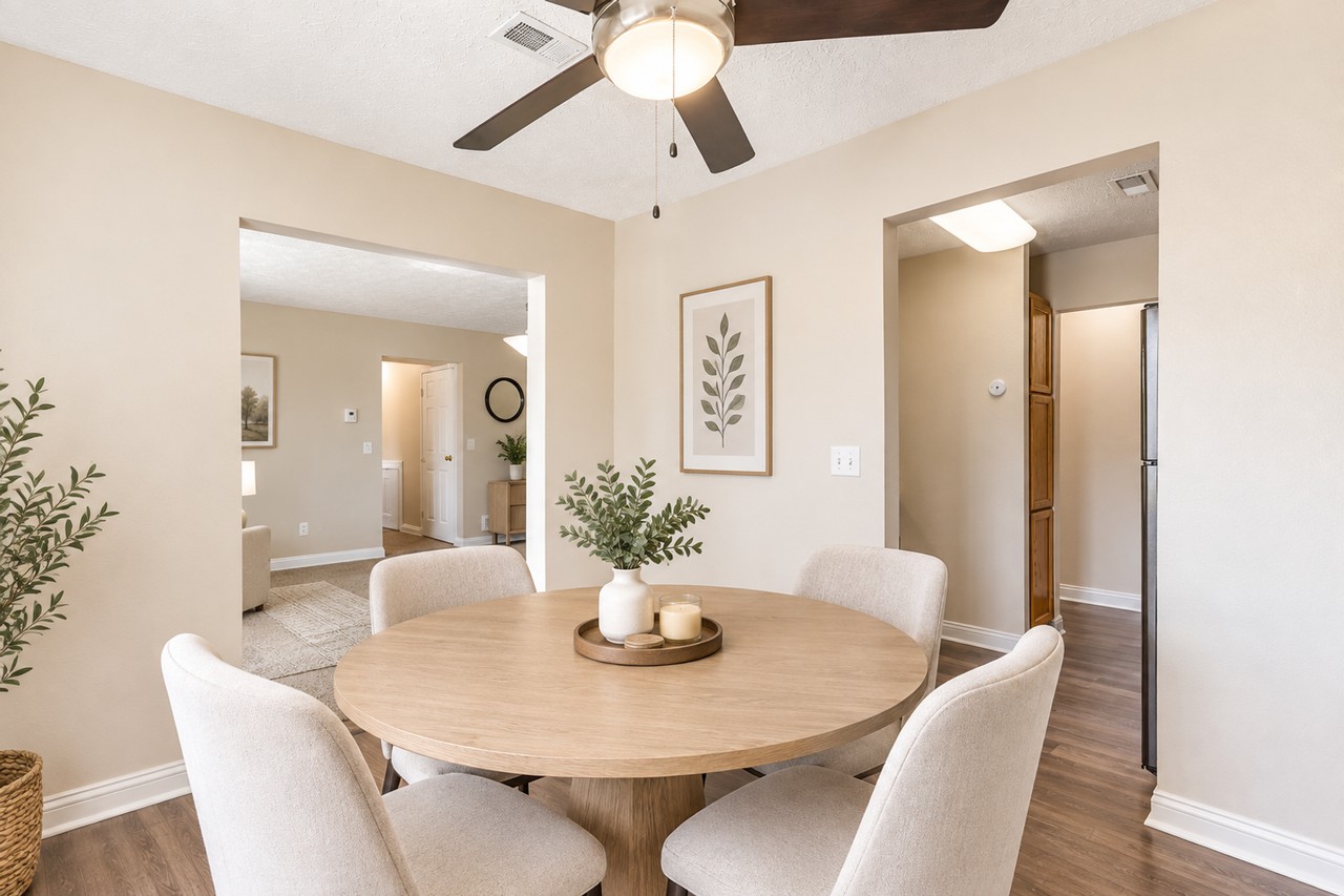 4256 Appian Way W #C - Photo 4 of 6