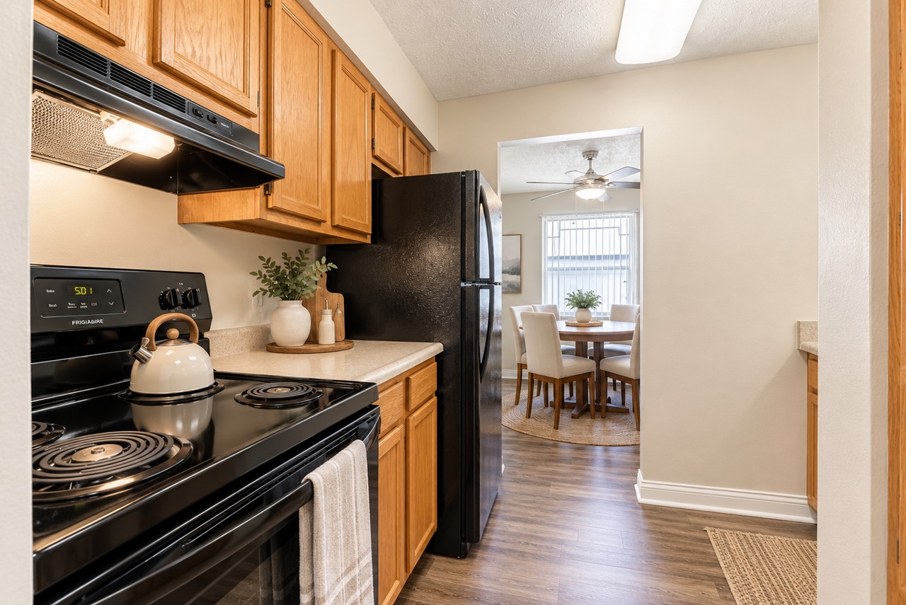 4256 Appian Way W #C - Photo 5 of 6