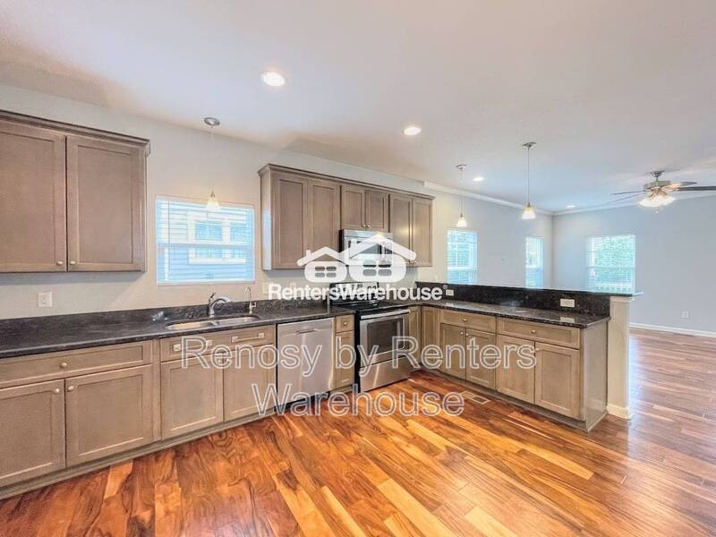 1003 Park Ave - Photo 2 of 39
