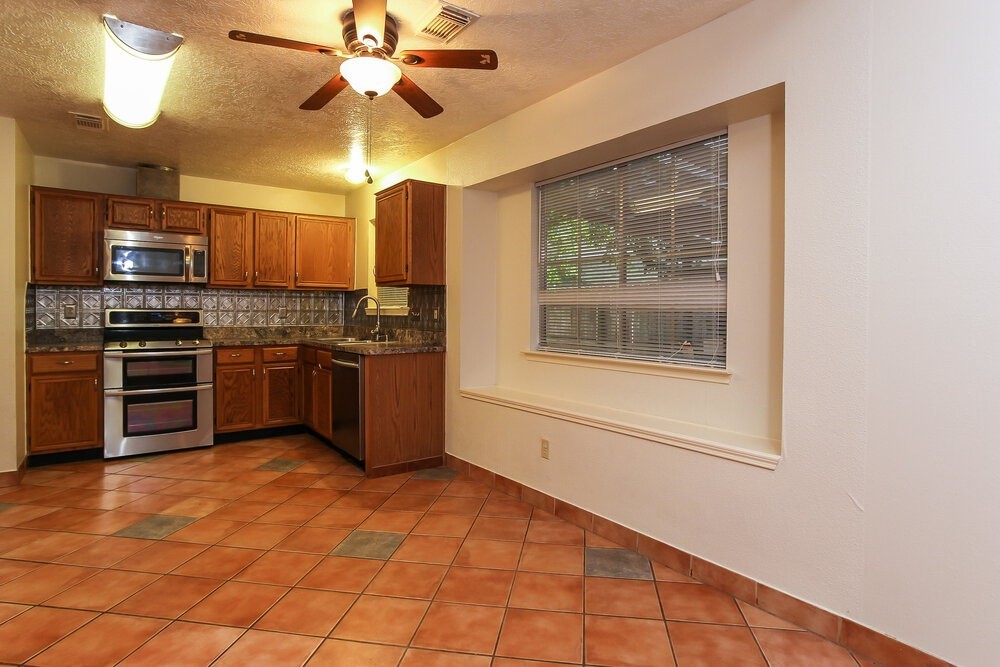7430 Logging Trail Dr - Photo 4 of 17