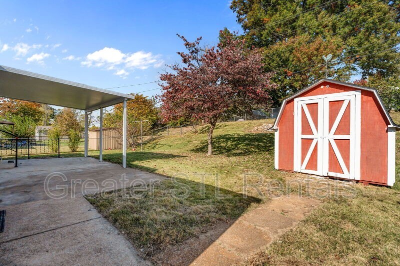 11909 Honey Hill Dr - Photo 3 of 40