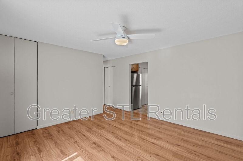 11909 Honey Hill Dr - Photo 5 of 40