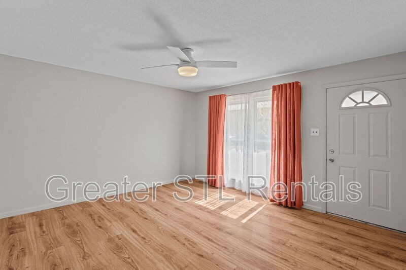 11909 Honey Hill Dr - Photo 7 of 40
