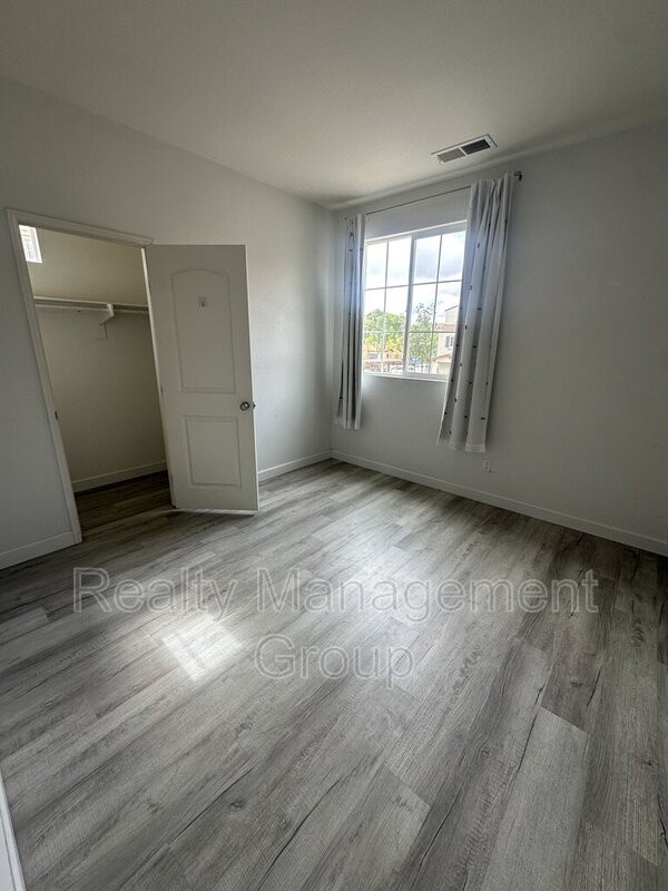 1615 Osprey Ave #1 - Photo 7 of 16
