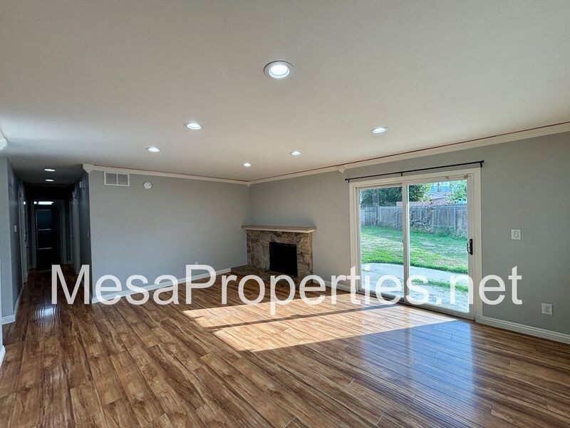 3660 Chateau Ct #3660 - Photo 3 of 18