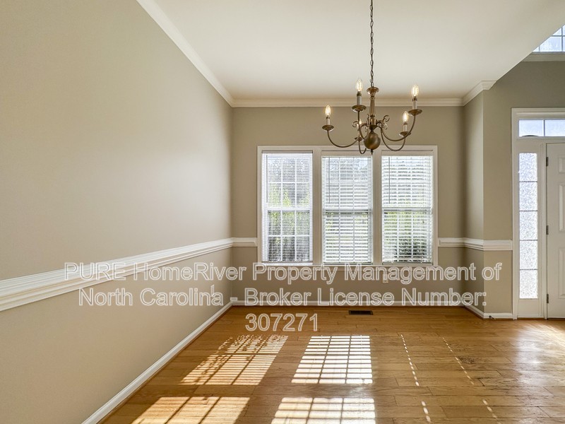 1416 Tawny View Ln - Photo 7 of 24