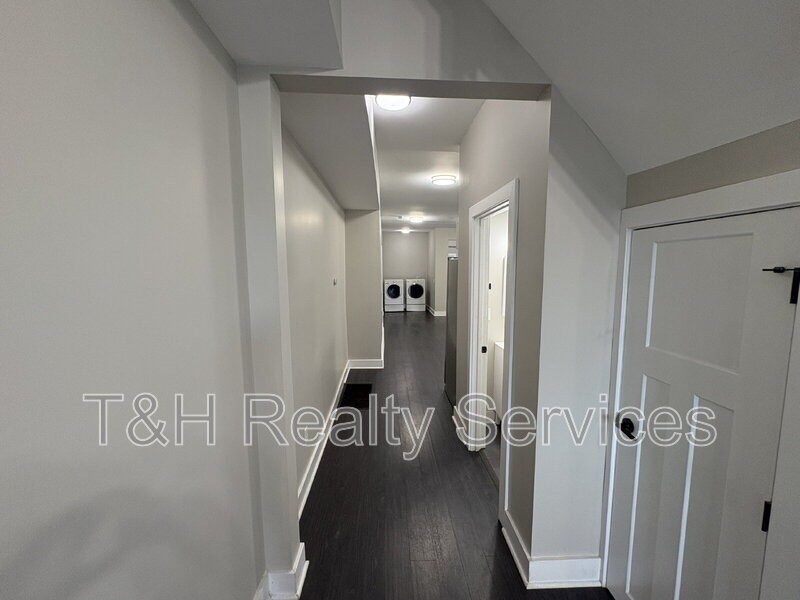 2020 Prospect St - Photo 6 of 21