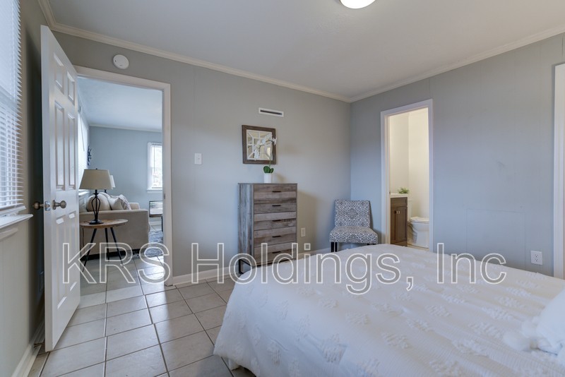 4171 Richmond Hwy #4171 - Photo 5 of 12