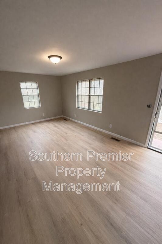 2121 Old Cloverdale Rd - Photo 4 of 6