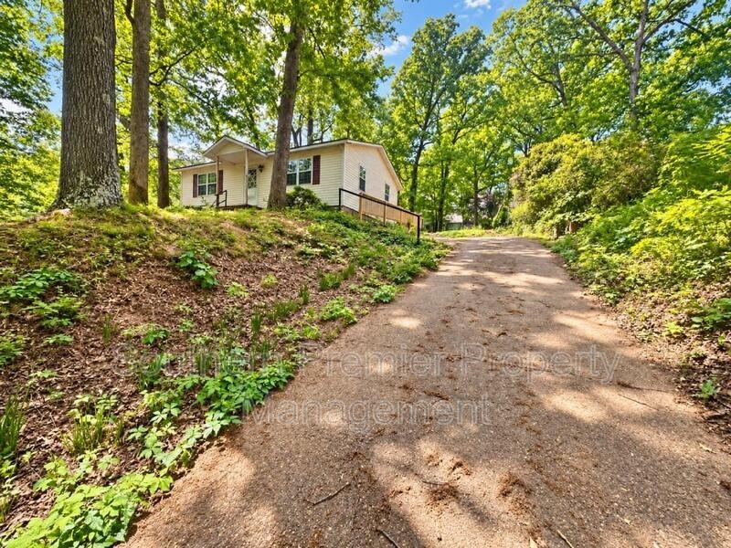 2121 Old Cloverdale Rd - Photo 6 of 6