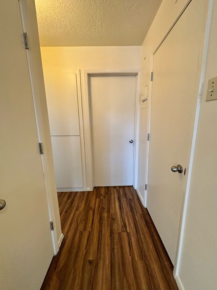 401 Espanola St Se #103 - Photo 5 of 10