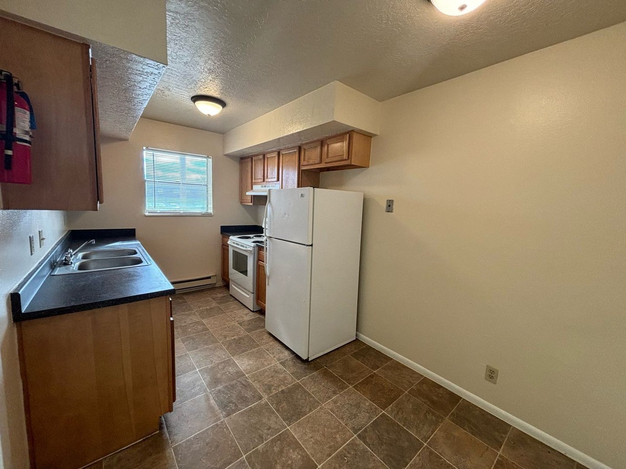 401 Espanola St Se #201 - Photo 3 of 9