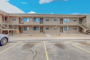 featured image of 401 Espanola St Se #203