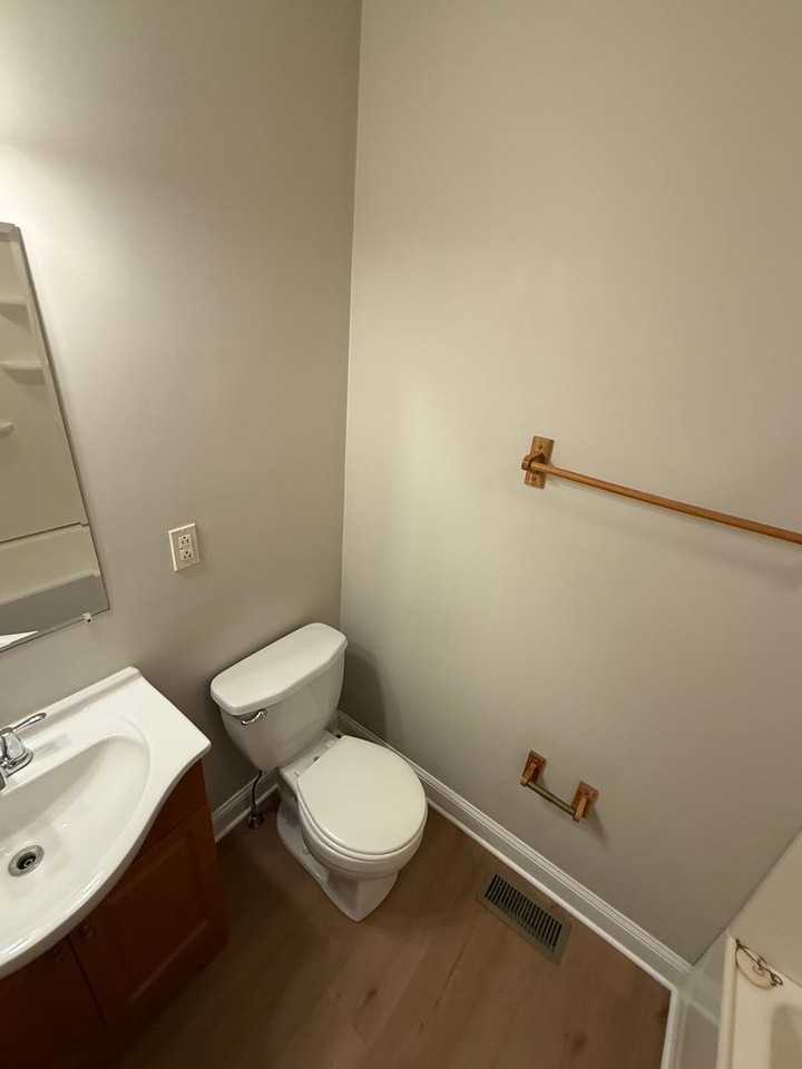 2178 Beach Dr - Photo 7 of 15