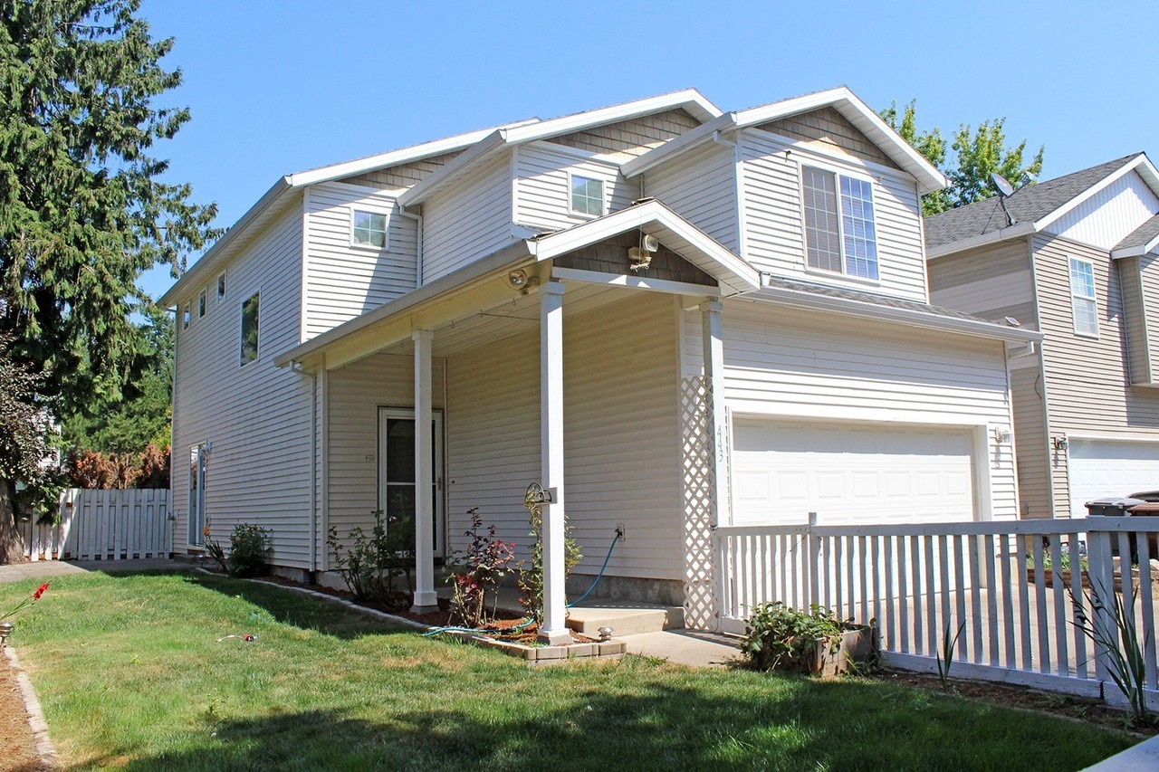 443 Se Brookwood Ave - Photo 2 of 31