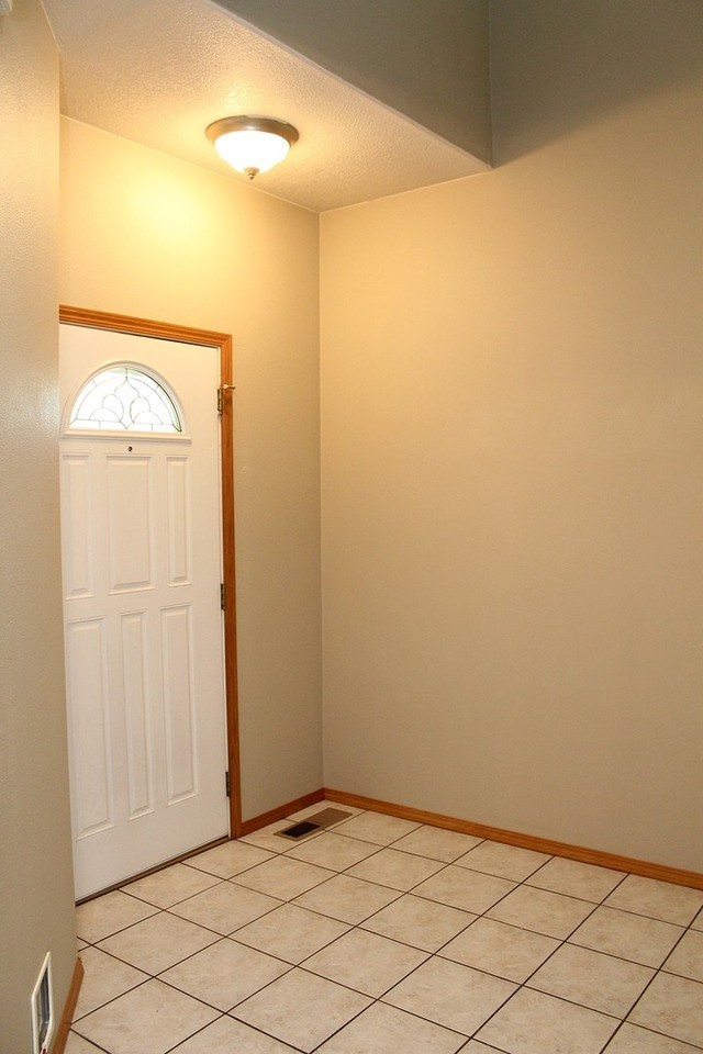 443 Se Brookwood Ave - Photo 4 of 31