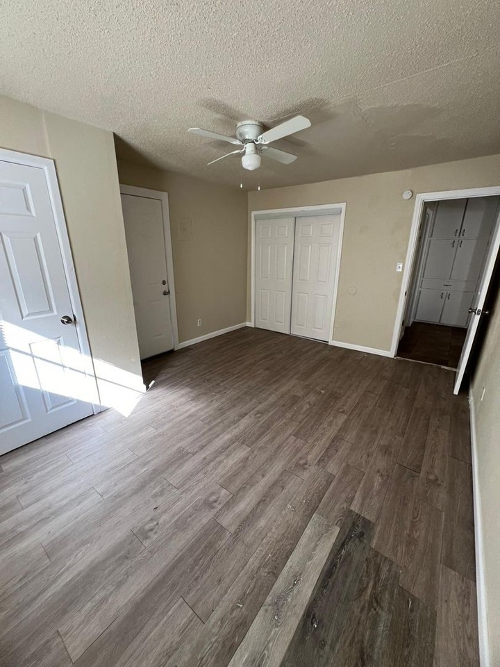 2618 Cornell St - Photo 5 of 7