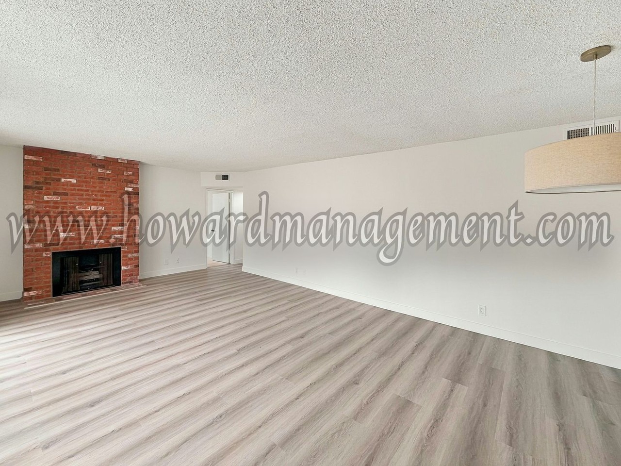826 2nd St #206 - Photo 4 of 23