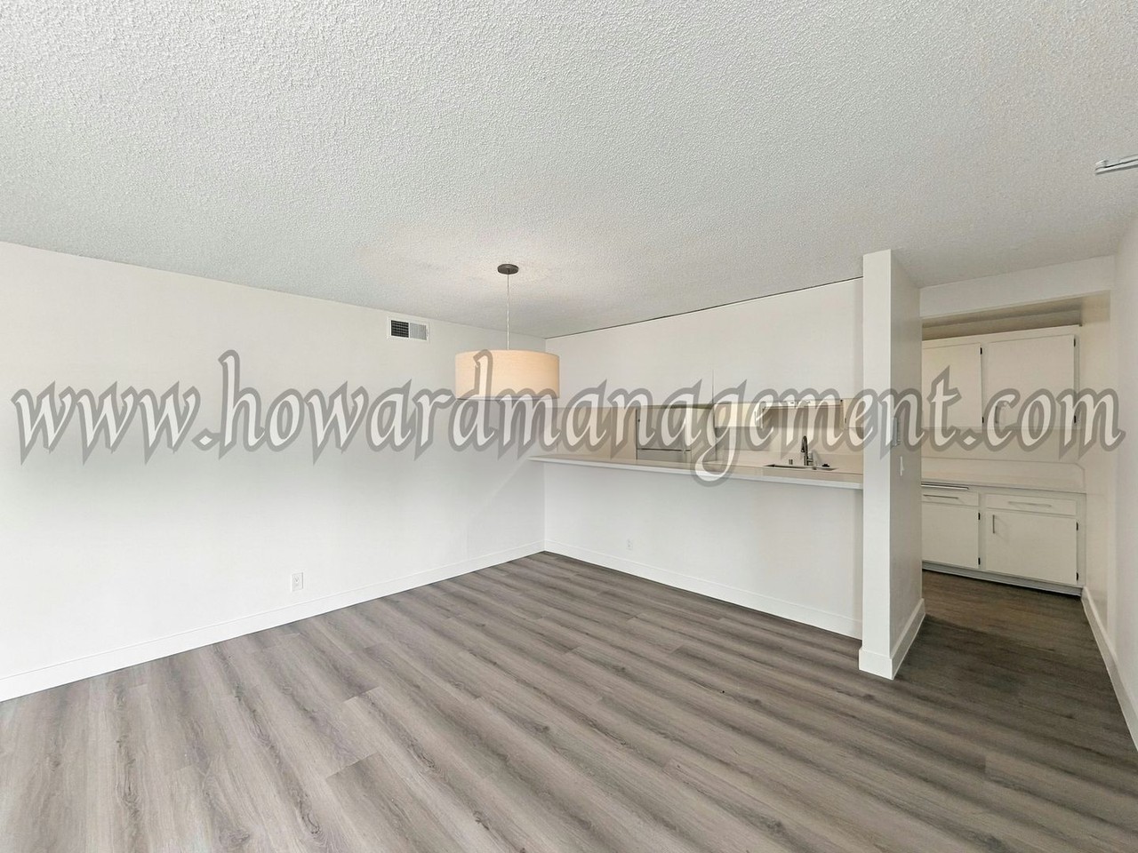 826 2nd St #206 - Photo 7 of 23