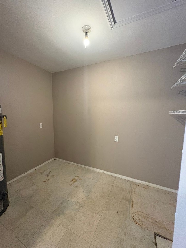 3902 Martha St - Photo 6 of 14