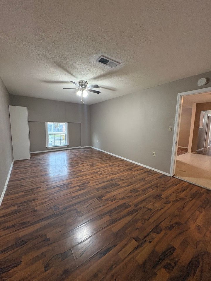 3902 Martha St - Photo 7 of 14