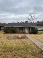 featured image of 1208 N Pines Dr