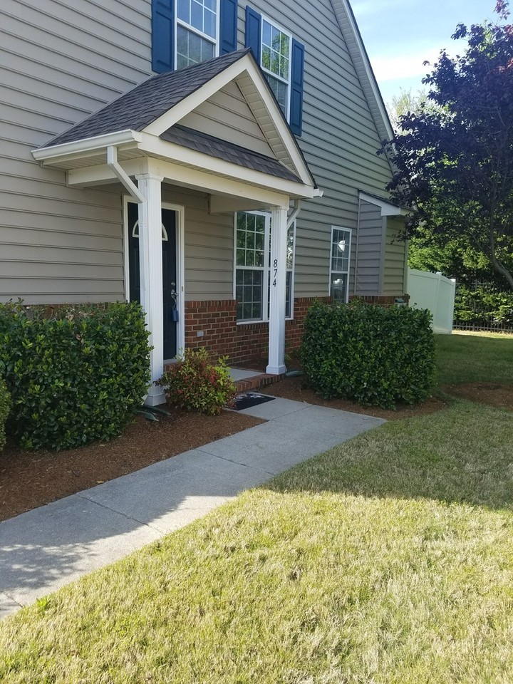 874 Hunley Dr - Photo 2 of 11