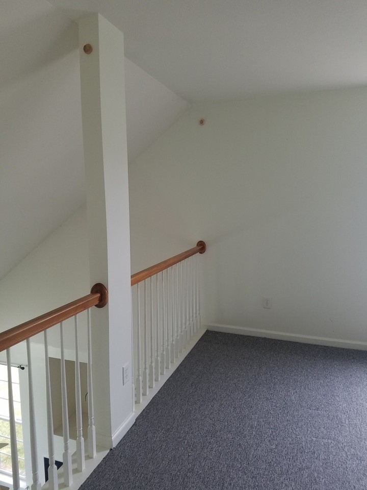 874 Hunley Dr - Photo 7 of 11