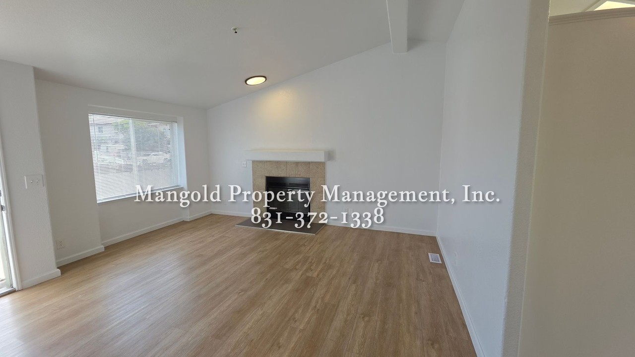 15665 Jennifer Ct - Photo 4 of 23