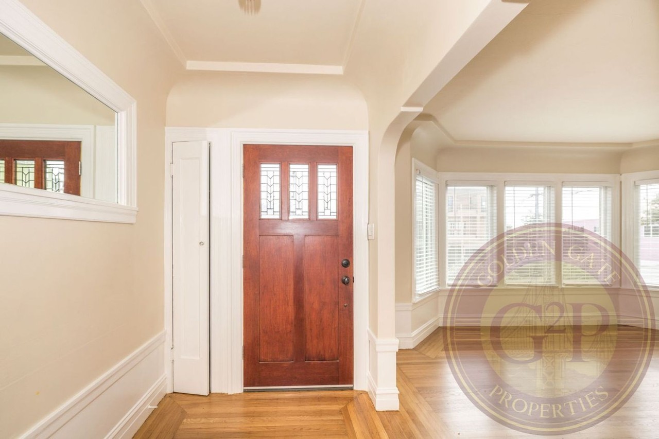 1252 Ulloa St - Photo 7 of 37