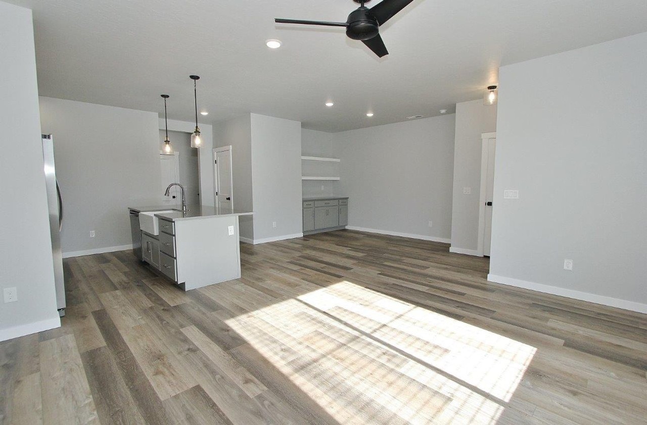 7159 W Madronawood St - Photo 4 of 24
