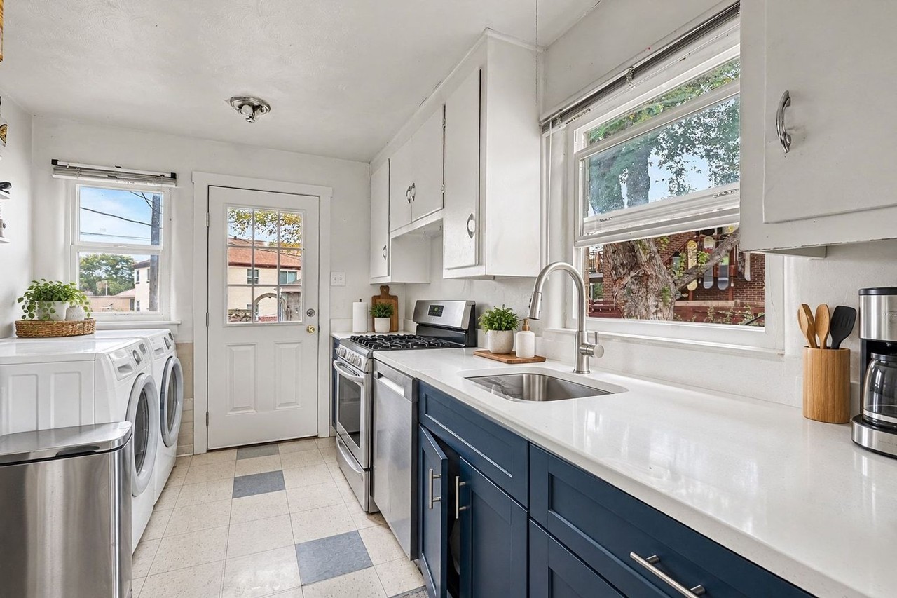 880-882 19th - Photo 5 of 36