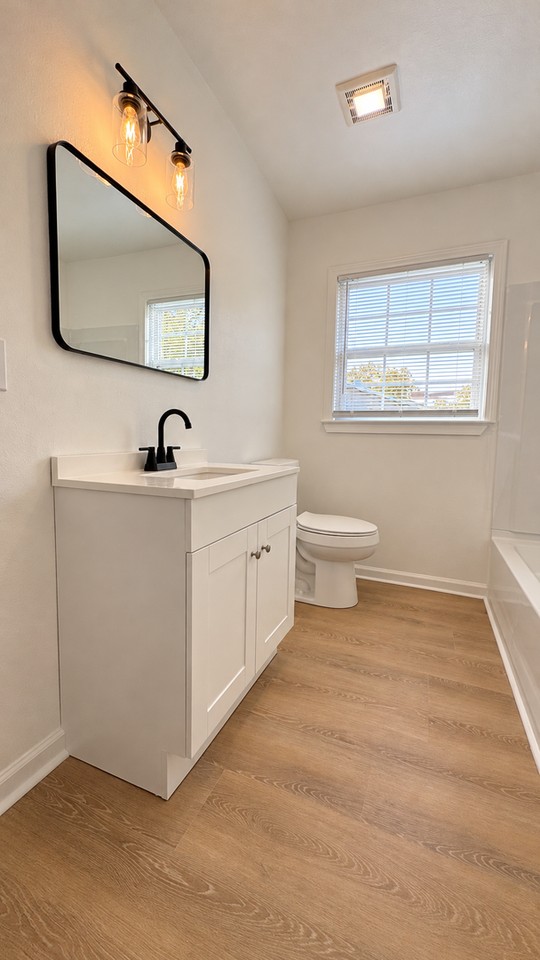 717 Schley St - Photo 7 of 14