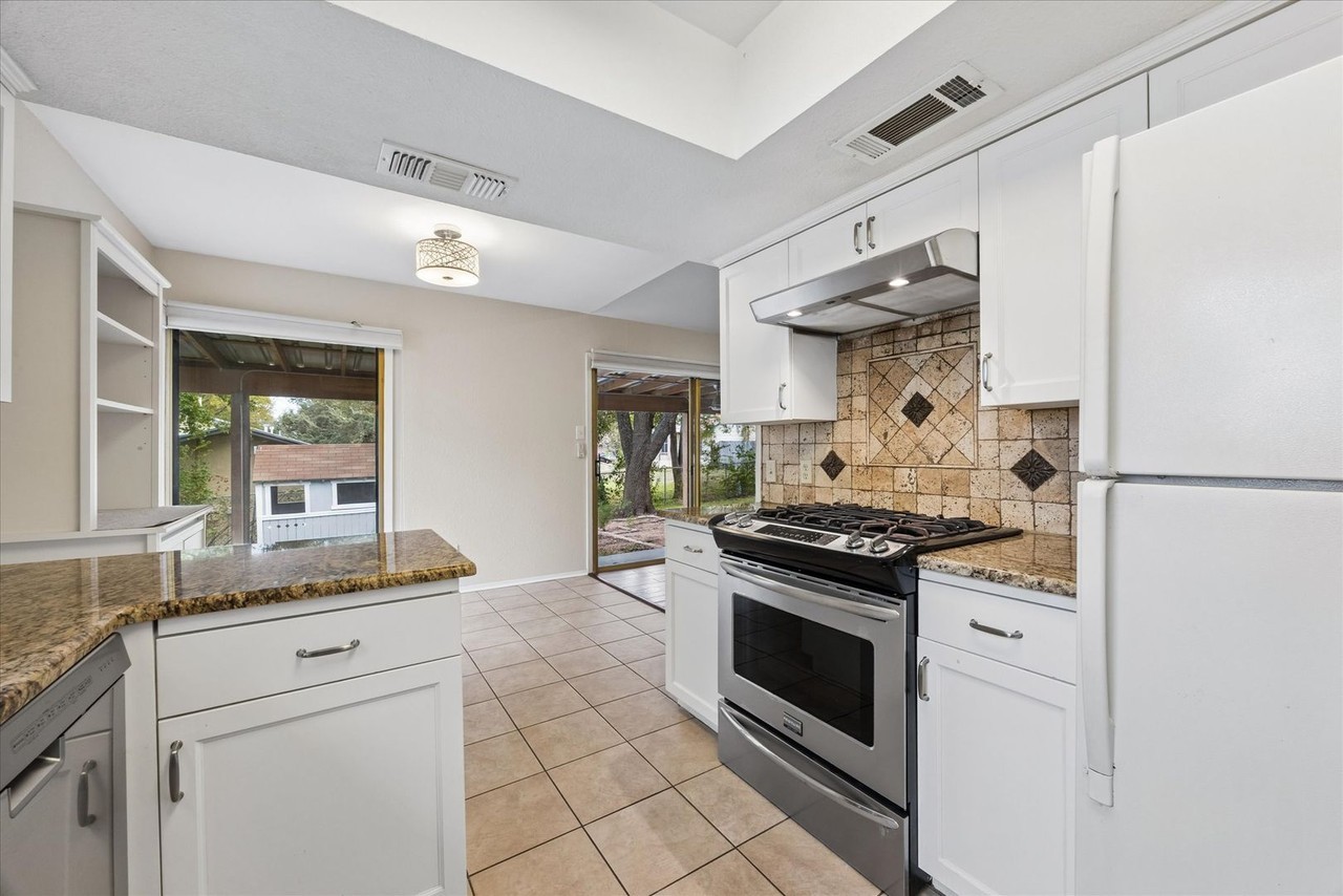 7603 Glenhill Cv - Photo 6 of 17