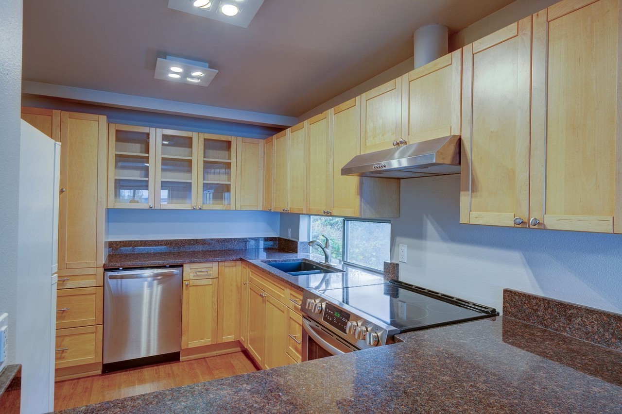 903 Ne Lindsay St - Photo 2 of 26