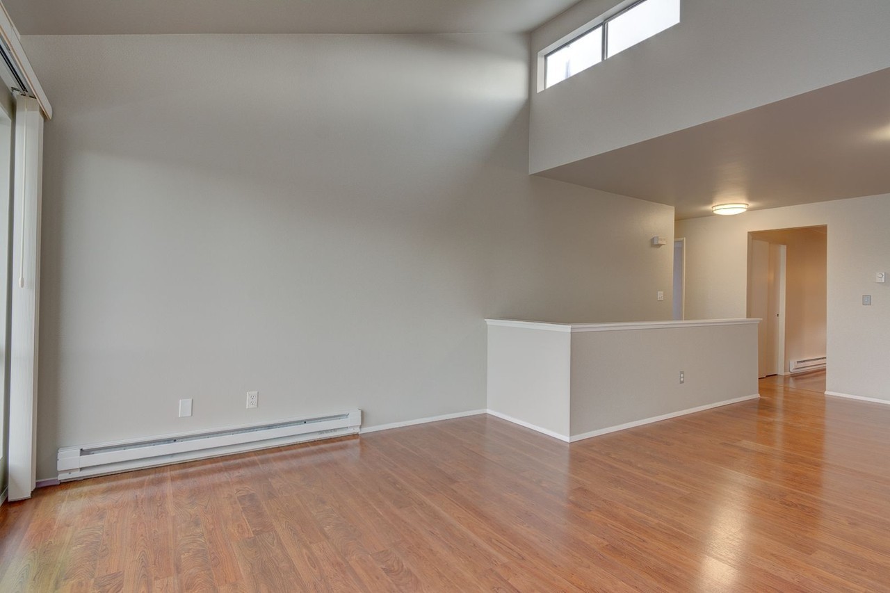 903 Ne Lindsay St - Photo 7 of 26