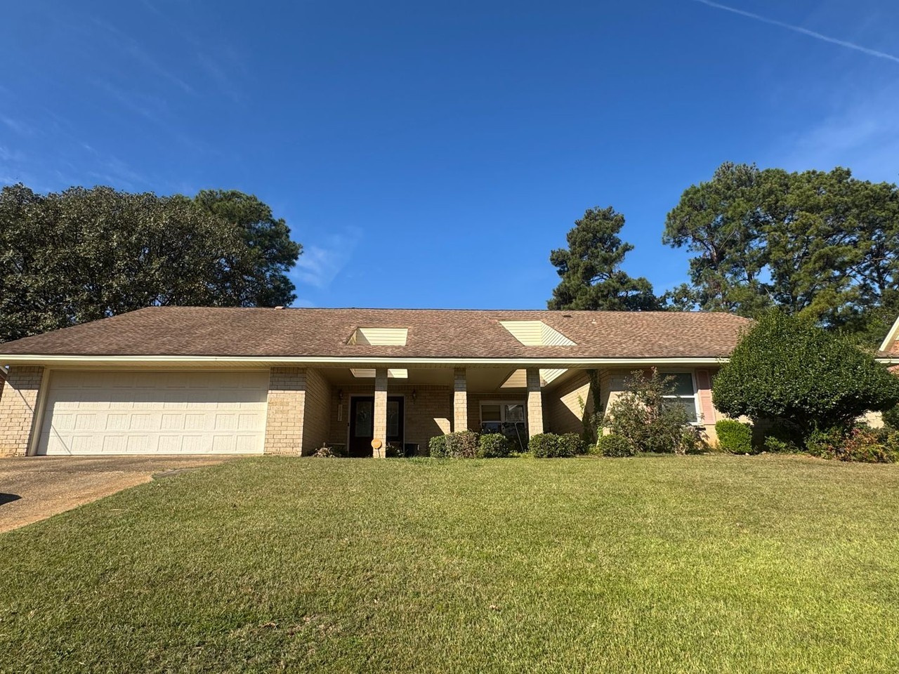 1231 Charnwood Dr - Photo 2 of 24