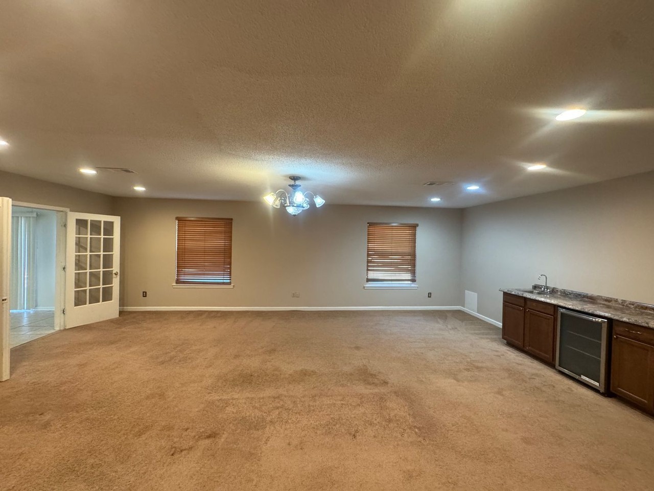 1231 Charnwood Dr - Photo 4 of 24
