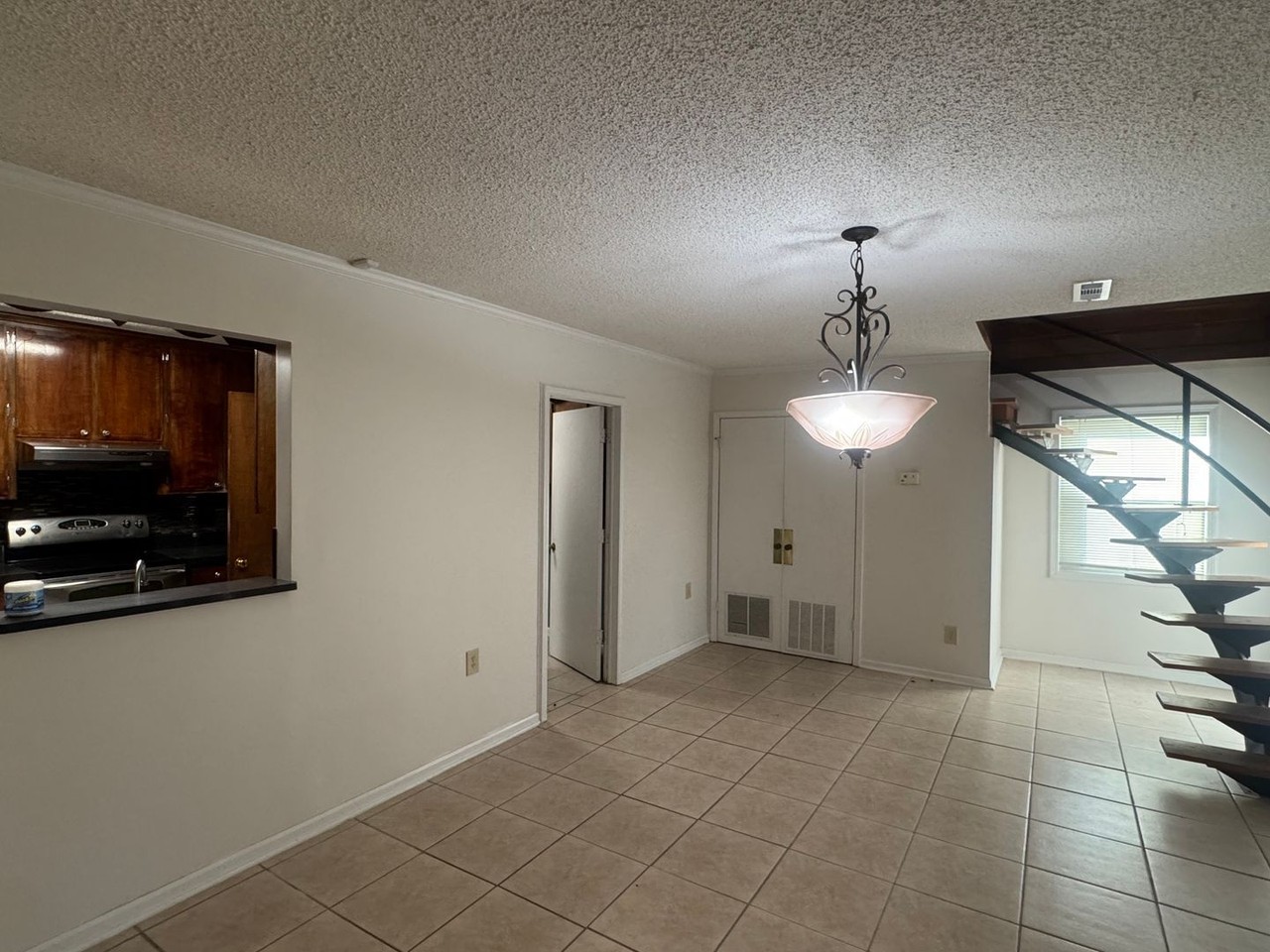 1231 Charnwood Dr - Photo 6 of 24