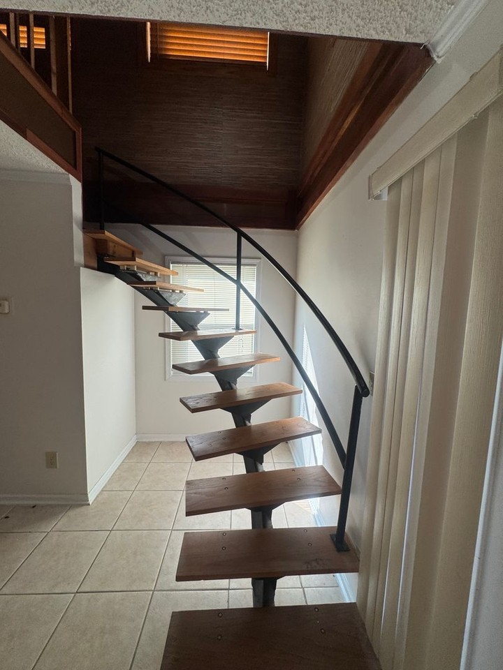 1231 Charnwood Dr - Photo 7 of 24