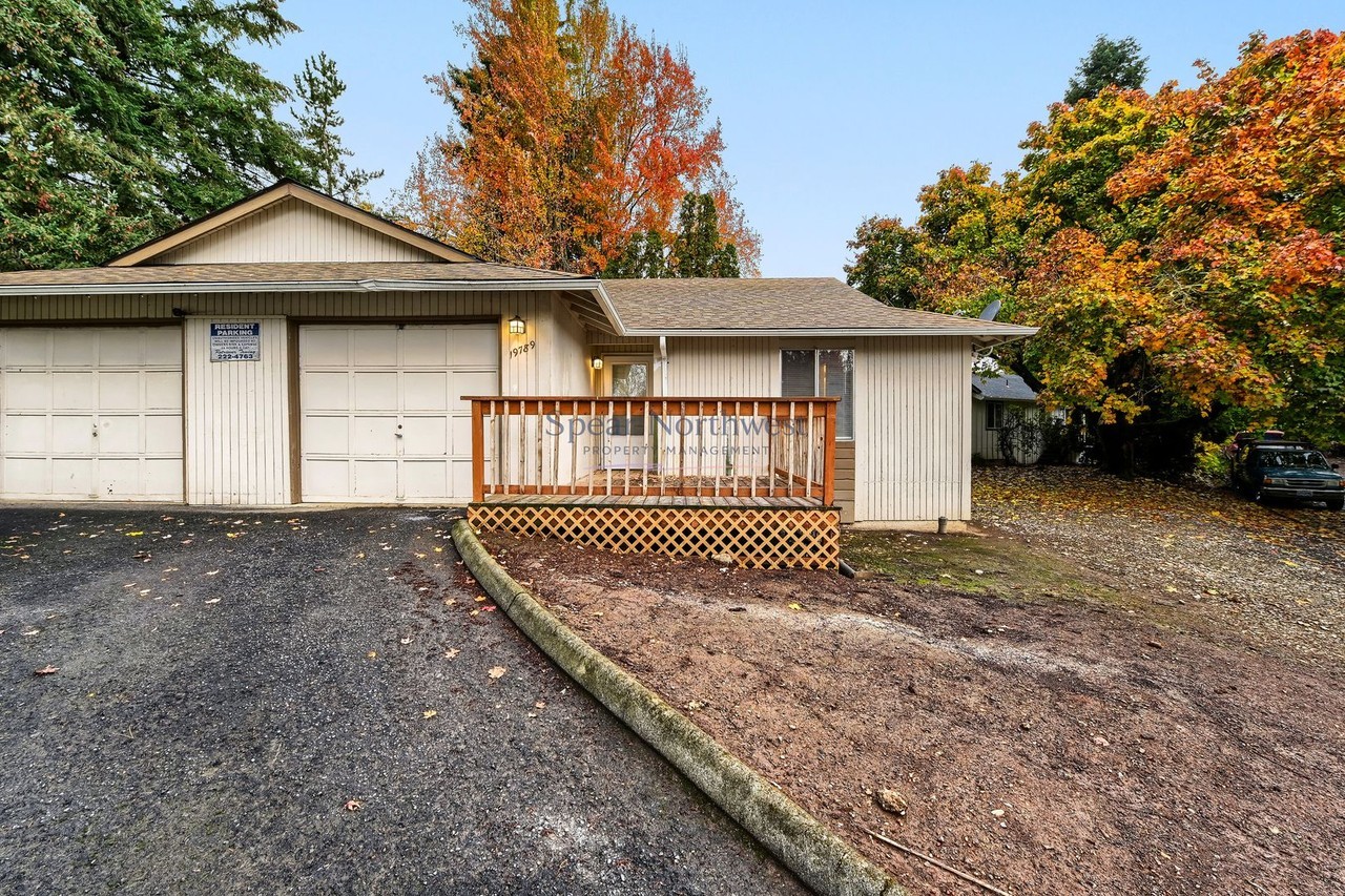 19789 Sw 67th Ave - Photo 2 of 29