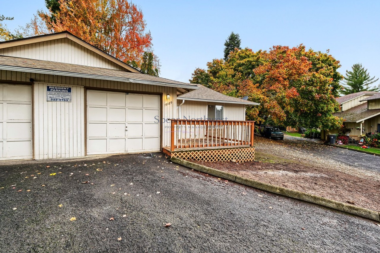 19789 Sw 67th Ave - Photo 3 of 29