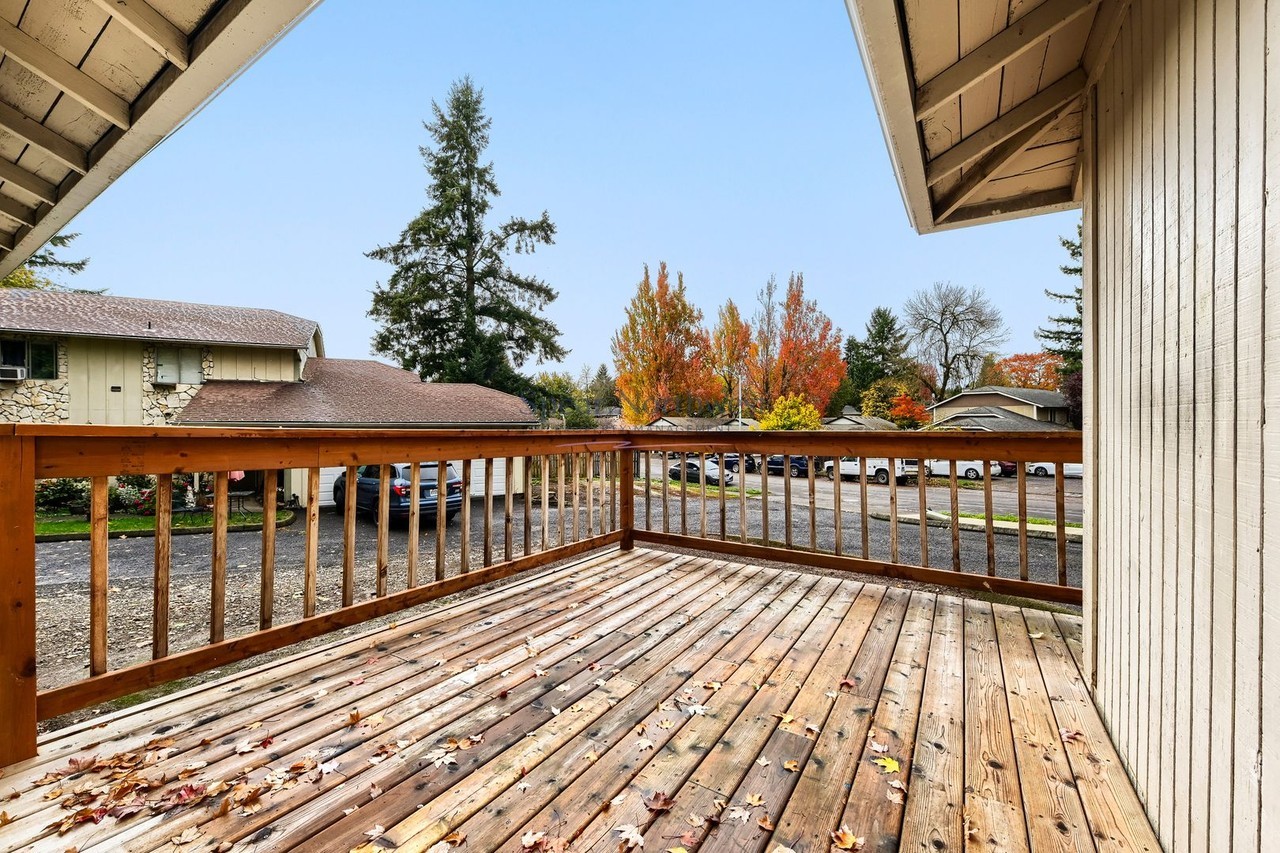 19789 Sw 67th Ave - Photo 4 of 29