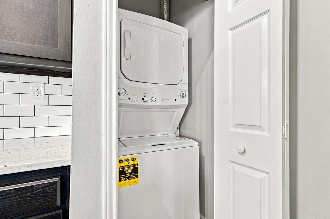 144 Waters Edge Ln - Photo 6 of 11