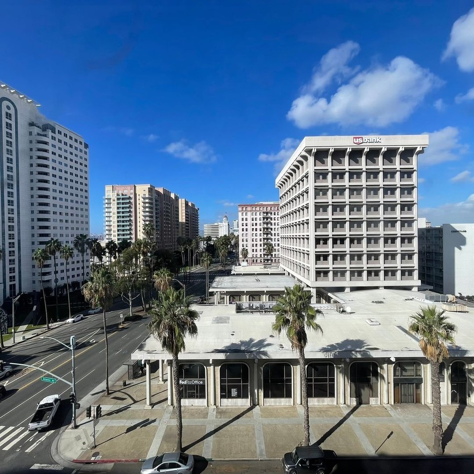 10 Atlantic Ave #706