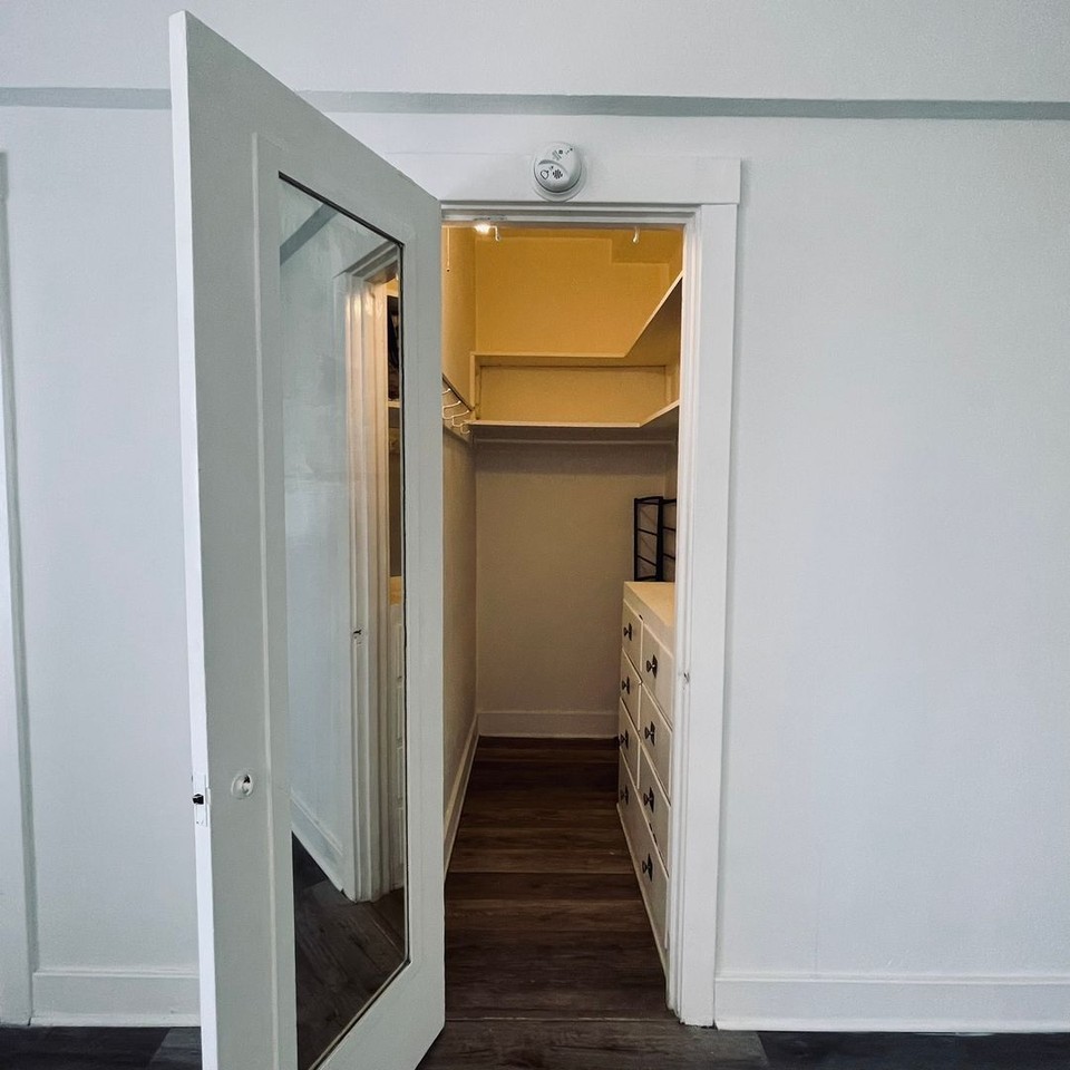 10 Atlantic Ave #706 - Photo 4 of 16